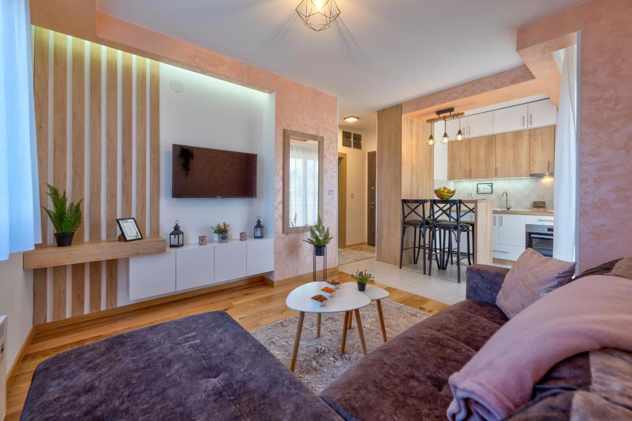 Apartment Stefan In Vila Katalina Lux ซลาตีบอร์ ภายนอก รูปภาพ