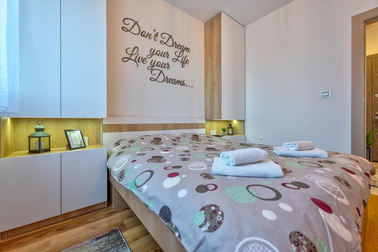 Apartment Stefan In Vila Katalina Lux ซลาตีบอร์ ภายนอก รูปภาพ