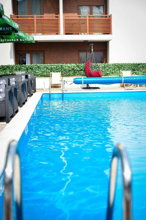 Apartment Stefan In Vila Katalina Lux ซลาตีบอร์ ภายนอก รูปภาพ